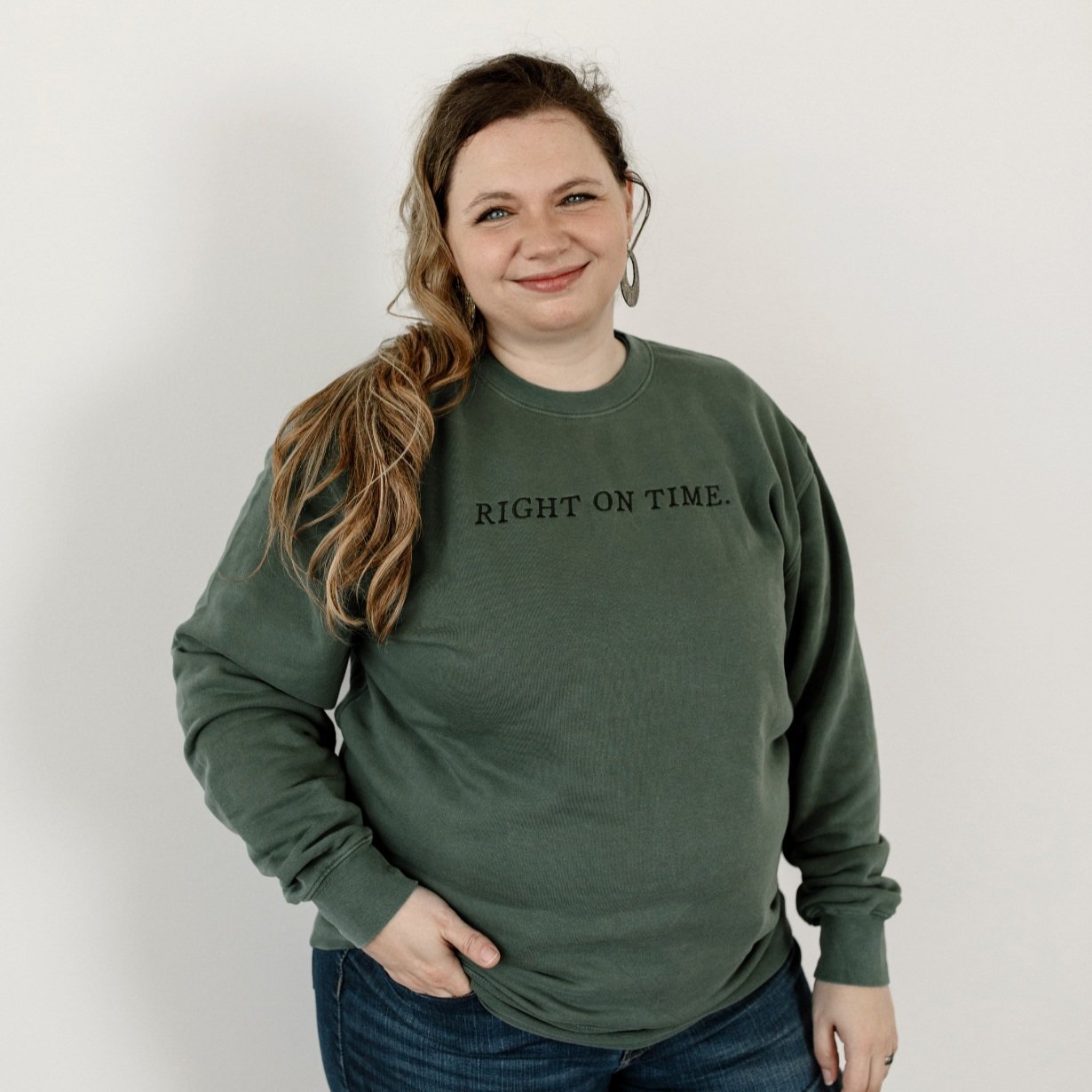 “Right on Time” Embroidered Crewneck Sweatshirt